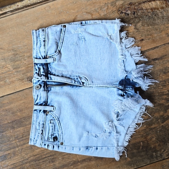 KanCan High Rise Shorts - Picture 3 of 6